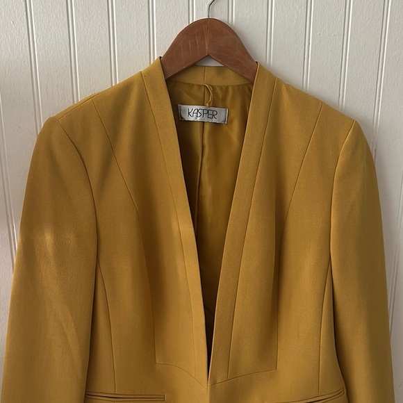 Kasper Yellow Mustard Minimalist Design Blazer sz M - Picture 7 of 15
